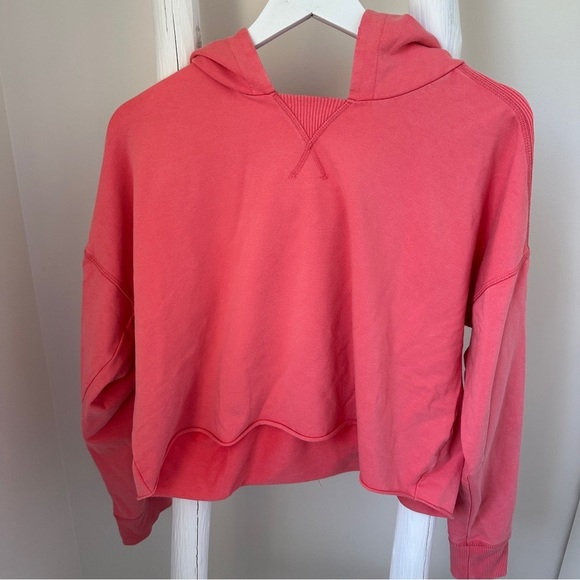 Aerie Watermelon Color Cropped Long Sleeve Hoodie Size Medium - Picture 1 of 9